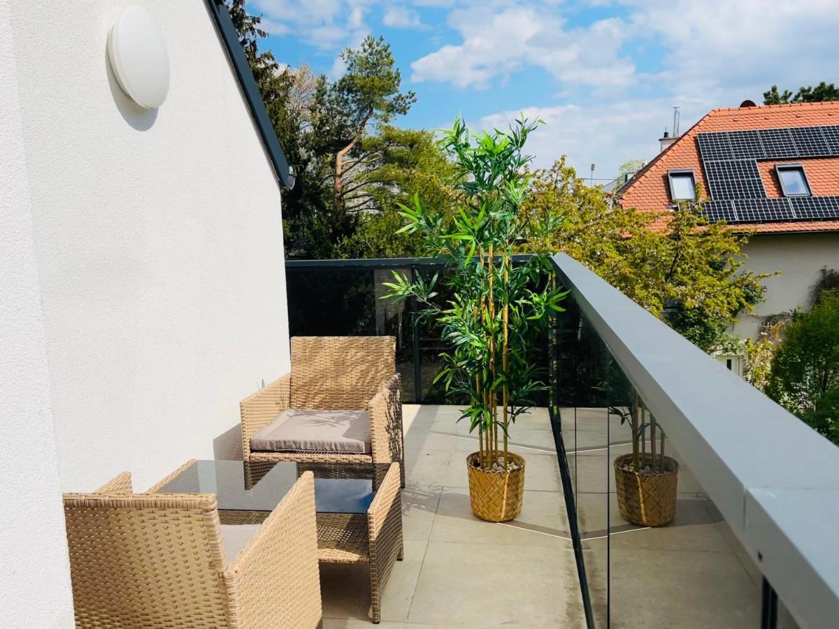 Modern - Free Parking - Balcony Apartment Виена Екстериор снимка