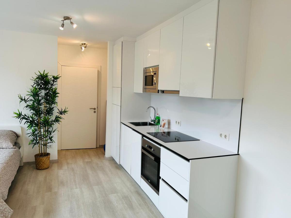 Modern - Free Parking - Balcony Apartment Виена Екстериор снимка